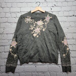 TopShop Fuzzy Gray Stitch Floral Embroidered Beaded Cuff Sweater Size 4